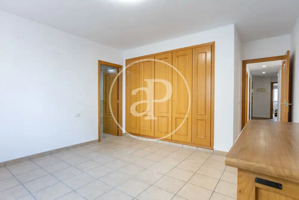 Wohnung zum Verkauf in Onda mit Heizung, Abstellraum und Balkon