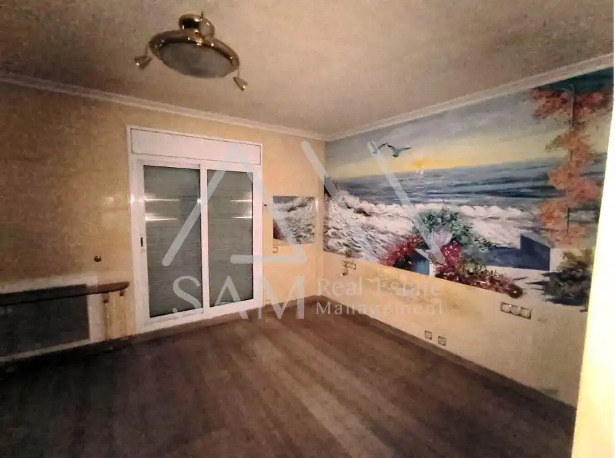 Dormitori de Casa adosada en venda en Badalona amb Terrassa, Balcó i Piscina comunitària