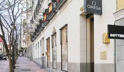 Außenansicht von Wohnungen zum Verkauf in Madrid mit Parkett