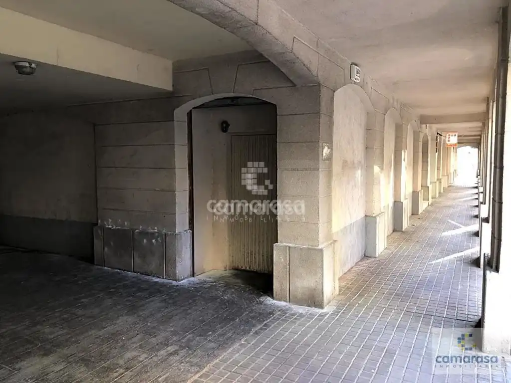 Local en venta en Calle Don Juan José Martín, 1, Centro