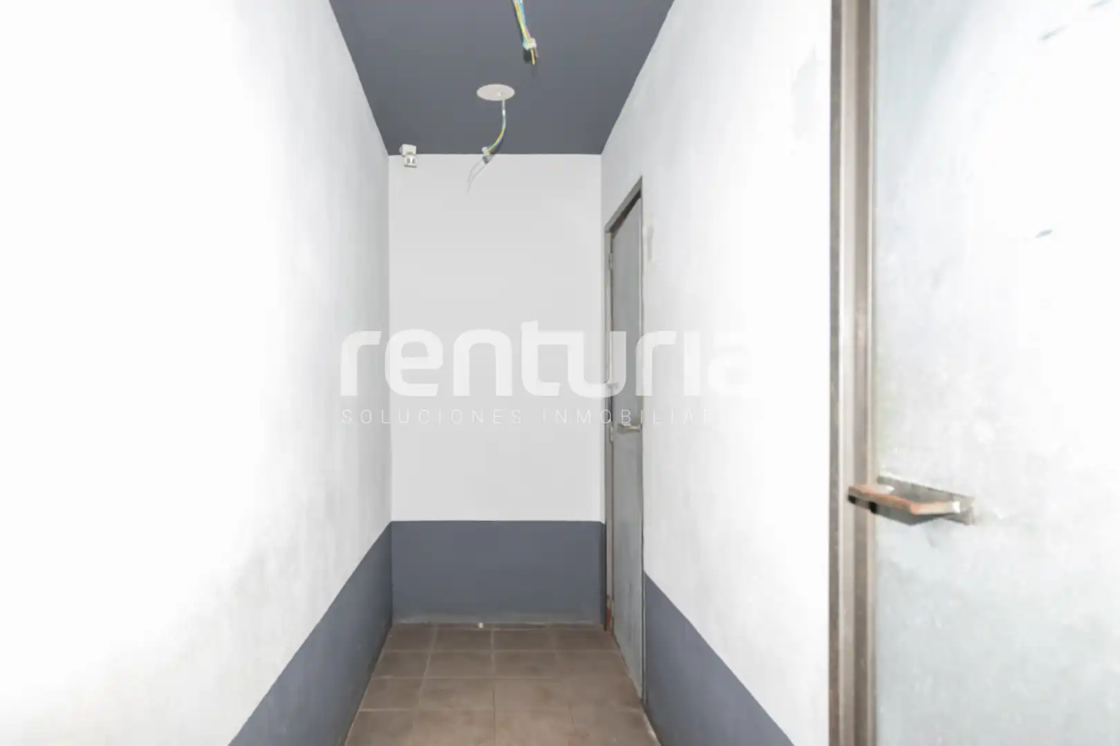 Commercial properties for rent in Valencia  with Air Conditioner