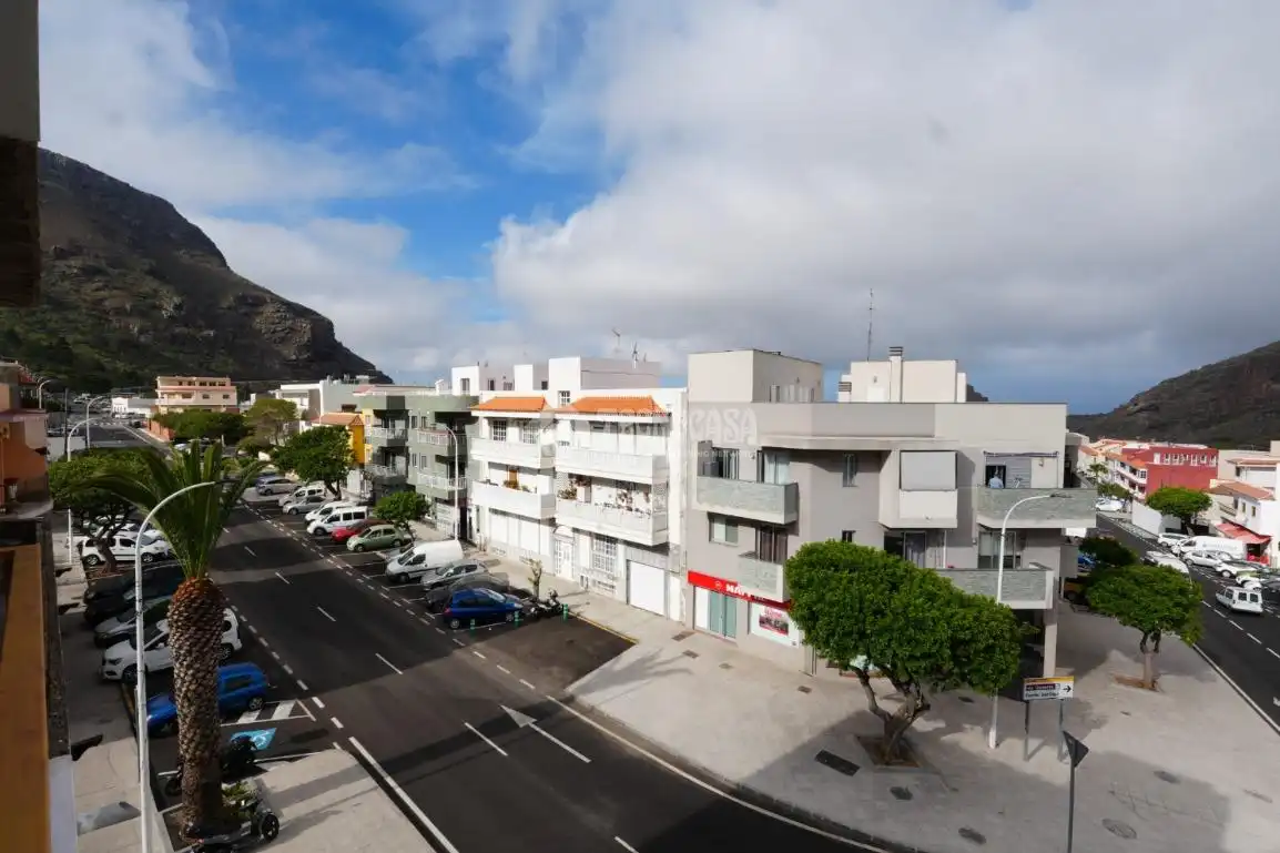 Vista exterior de Piso en venta en Santiago del Teide