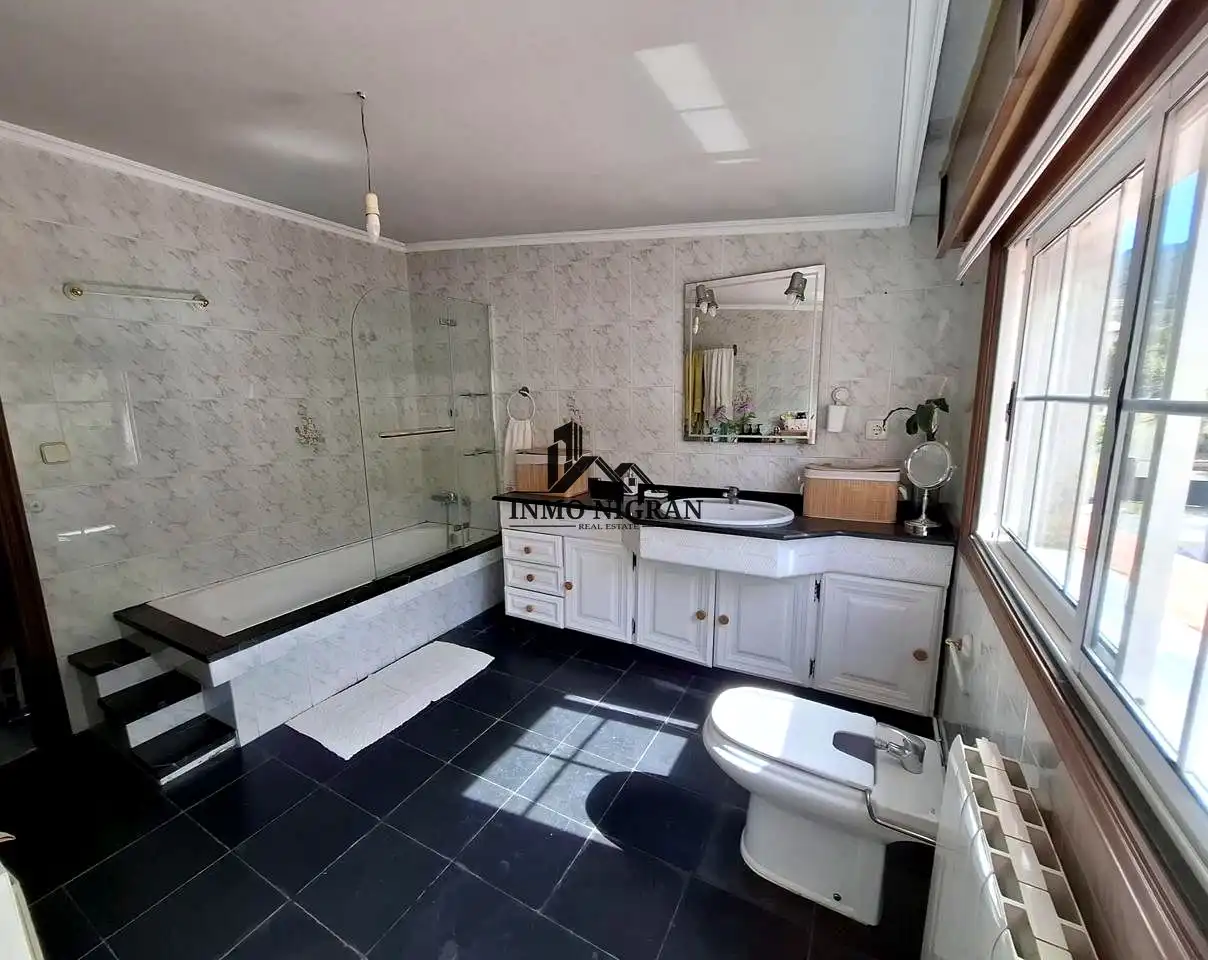 Baño de Casa o chalet en venta en Baiona con Calefacción y Balcón