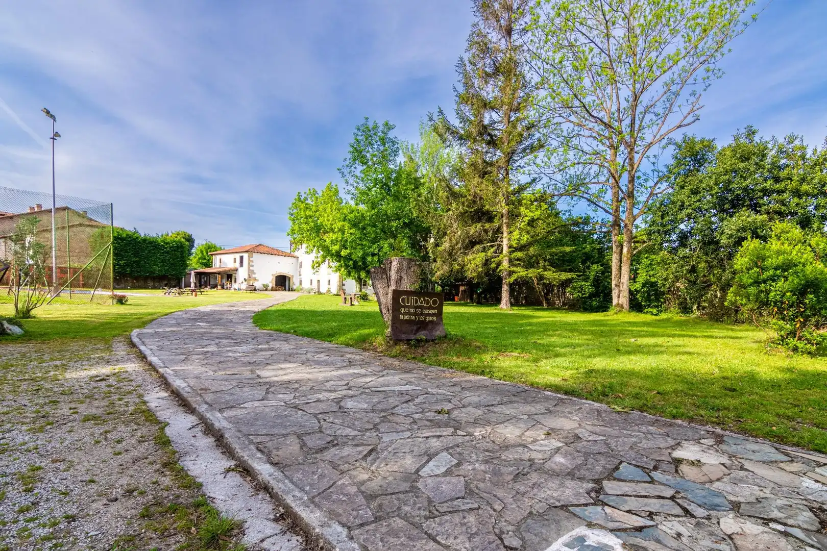 Vista exterior de Casa o chalet en venta en Reocín