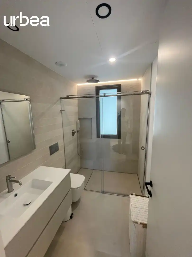Bany de Dúplex en venda en Málaga amb Aire condicionat, Calefacció i Jardí privat