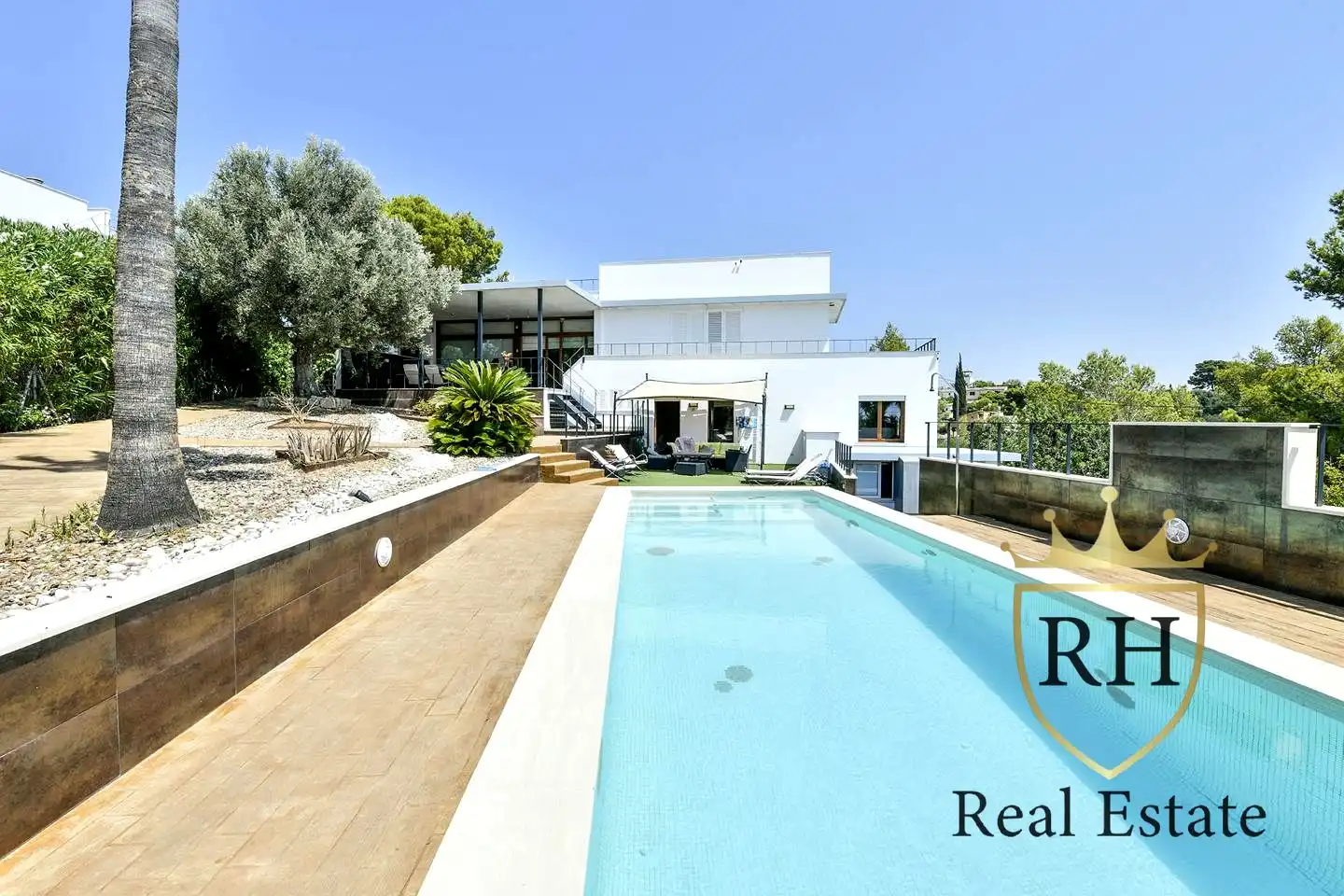 Vista exterior de Casa o xalet en venda en  Palma de Mallorca amb Aire condicionat, Calefacció i Jardí privat