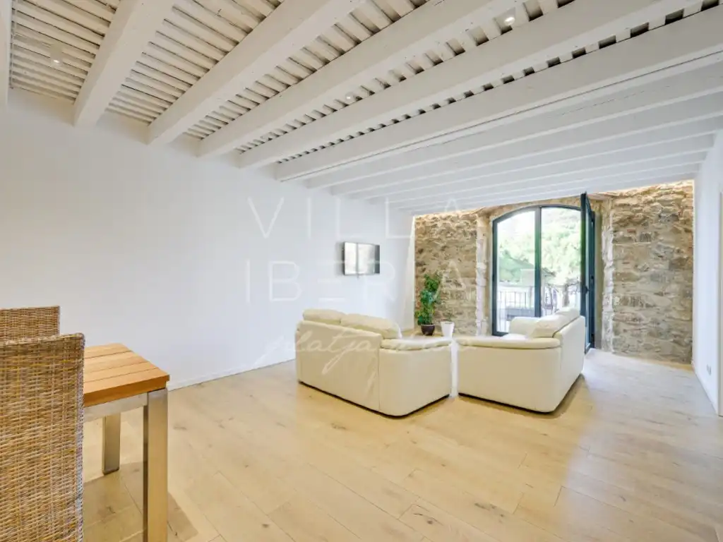 Sala d'estar de Apartament en venda en Palamós amb Aire condicionat i Calefacció