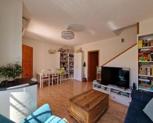 Sala d'estar de Casa o xalet en venda en El Campello amb Aire condicionat i Terrassa