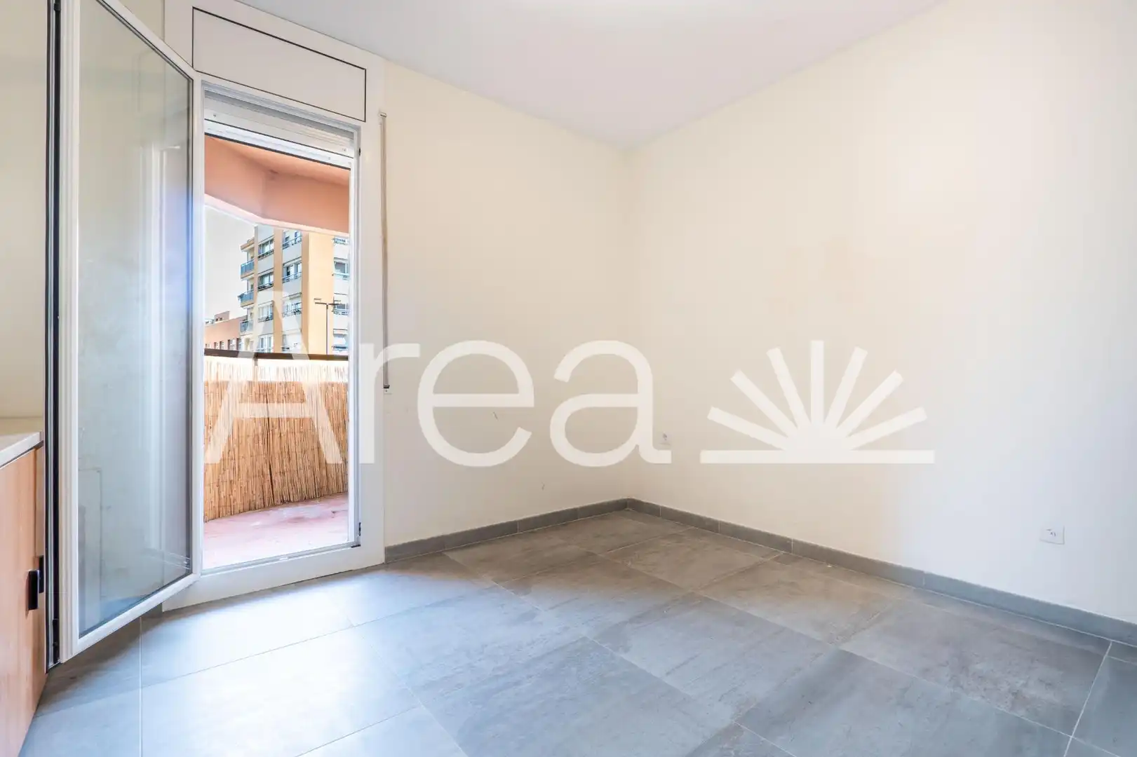 Habitación de Piso en venta en Mataró con Parquet y Balcón