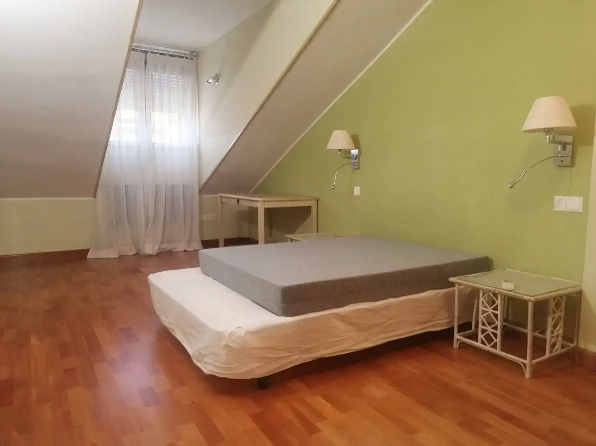 Appartamento con terrazza in vendita a Torrecaballeros, imagen 9