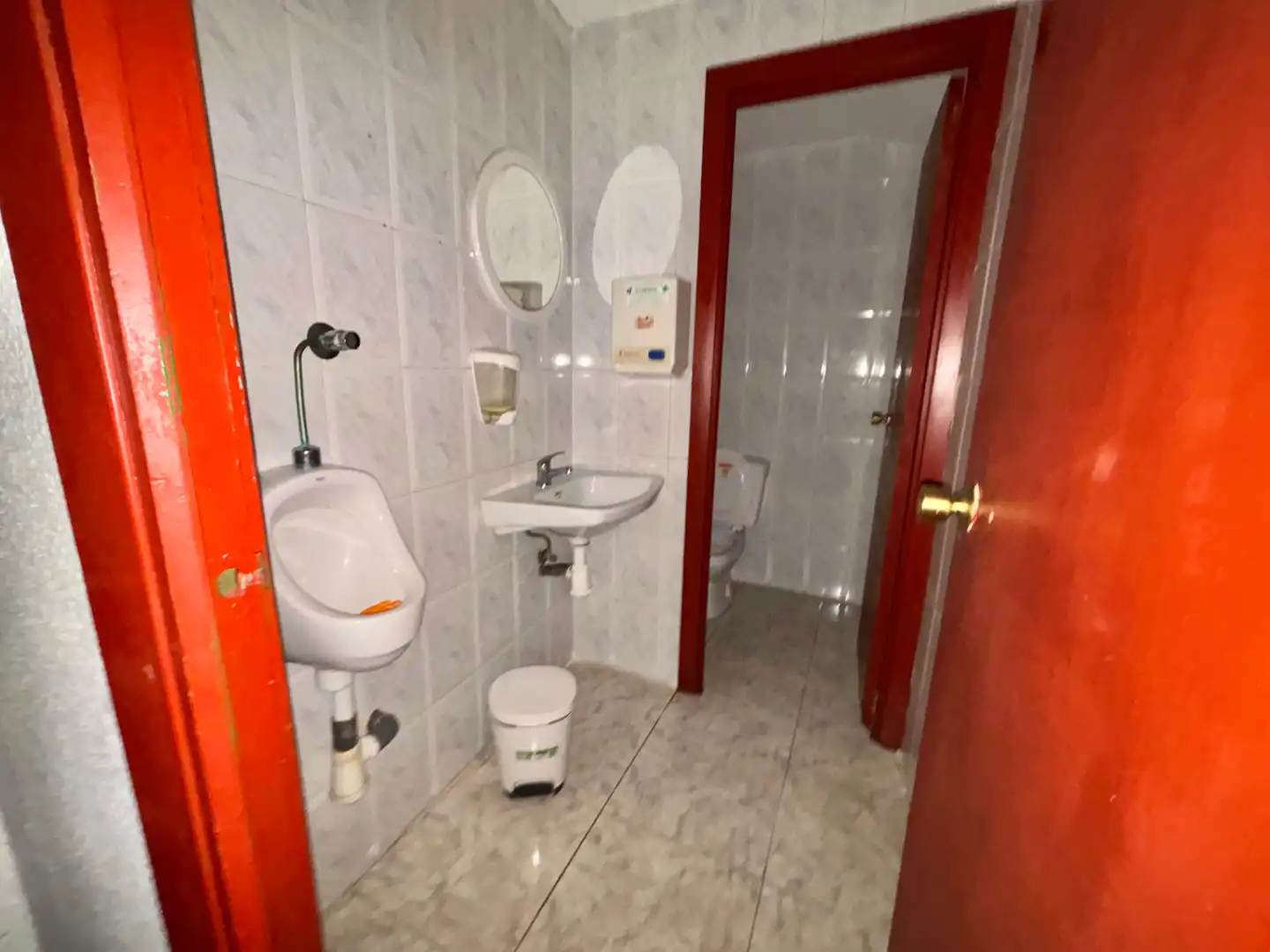 Badezimmer von Geschaftsraum zur Miete in Zaragoza