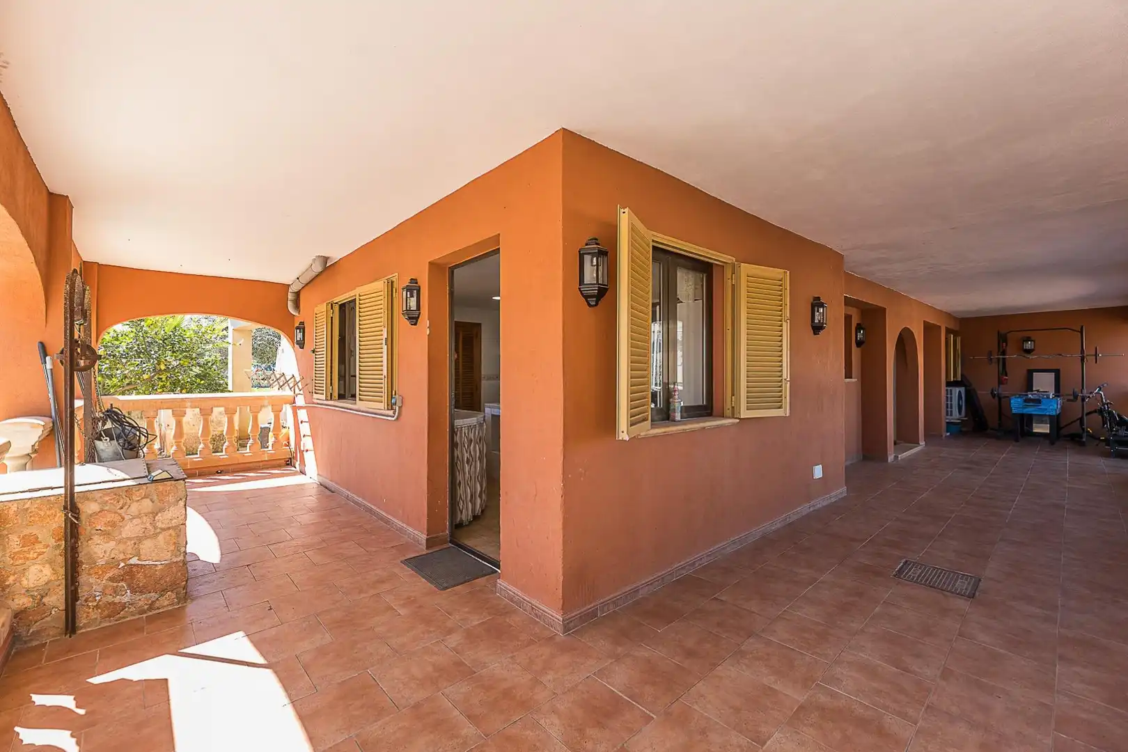 Terrasse von Country house zum Verkauf in  Palma de Mallorca mit Klimaanlage, Heizung und Privatgarten