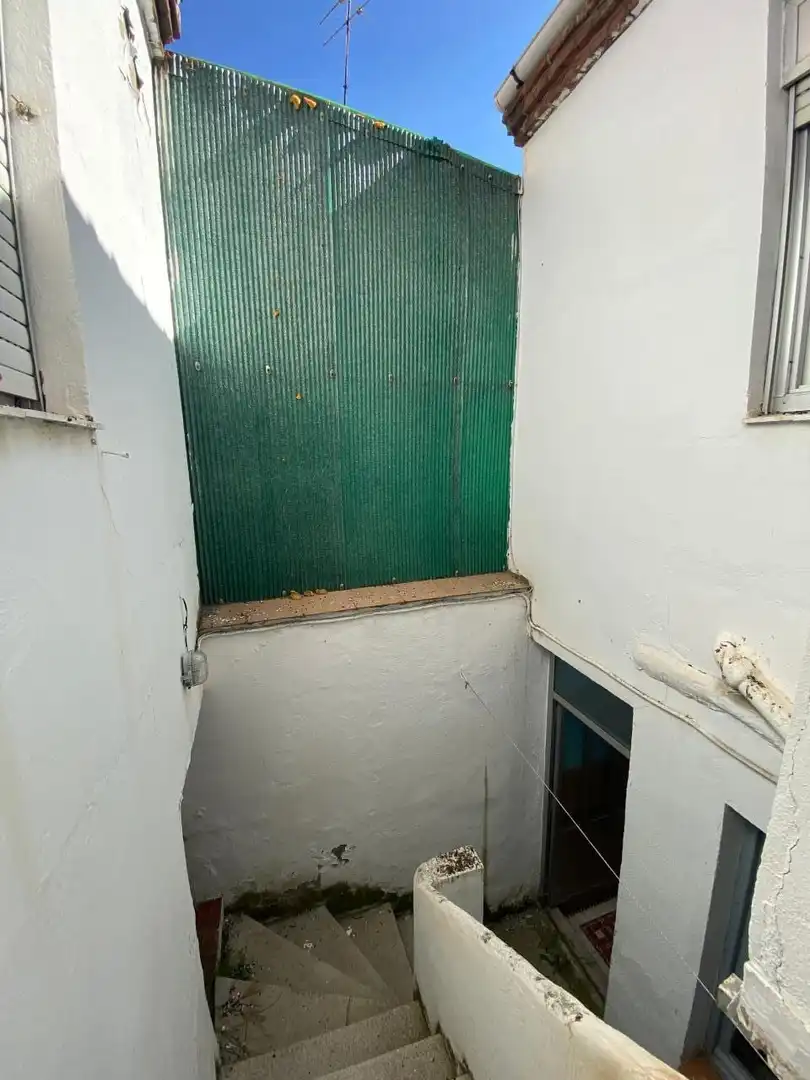 Terrassa de Casa o xalet en venda en León Capital  amb Traster