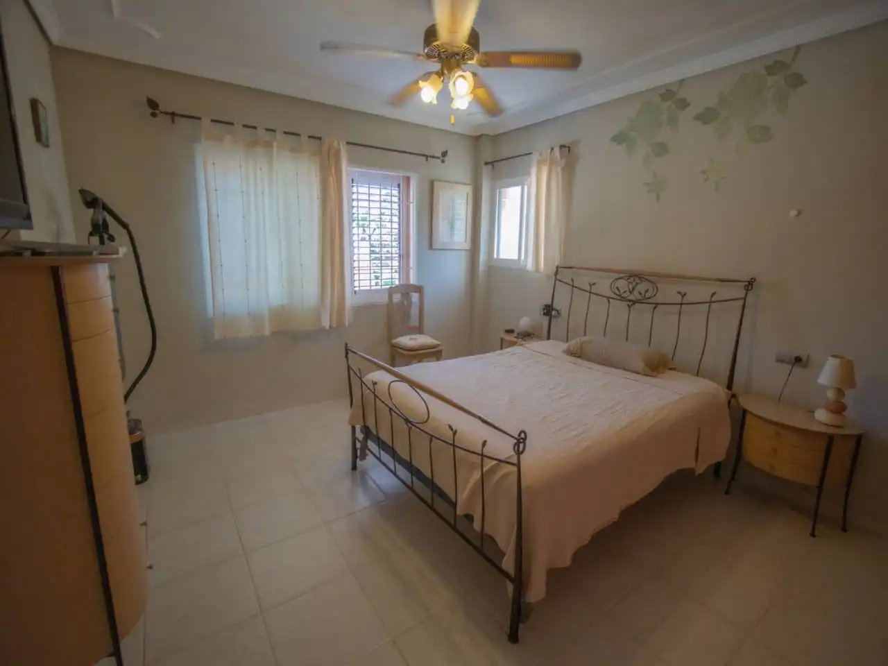 Dormitori de Casa o xalet en venda en Oropesa del Mar / Orpesa amb Jardí privat, Terrassa i Piscina
