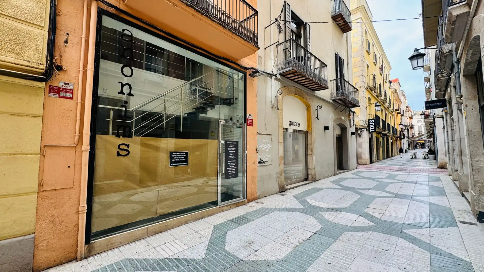 Local comercial de lloguer a Carrer Joan Maragall 20