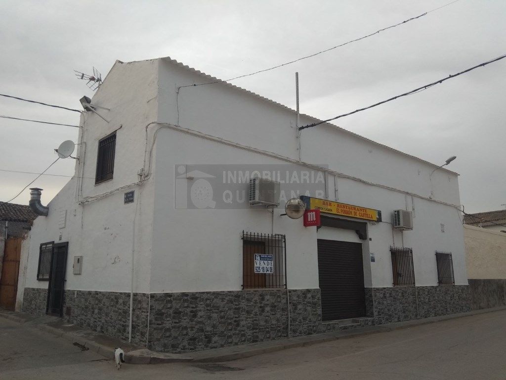 Vista exterior de Local en venda en Los Hinojosos  