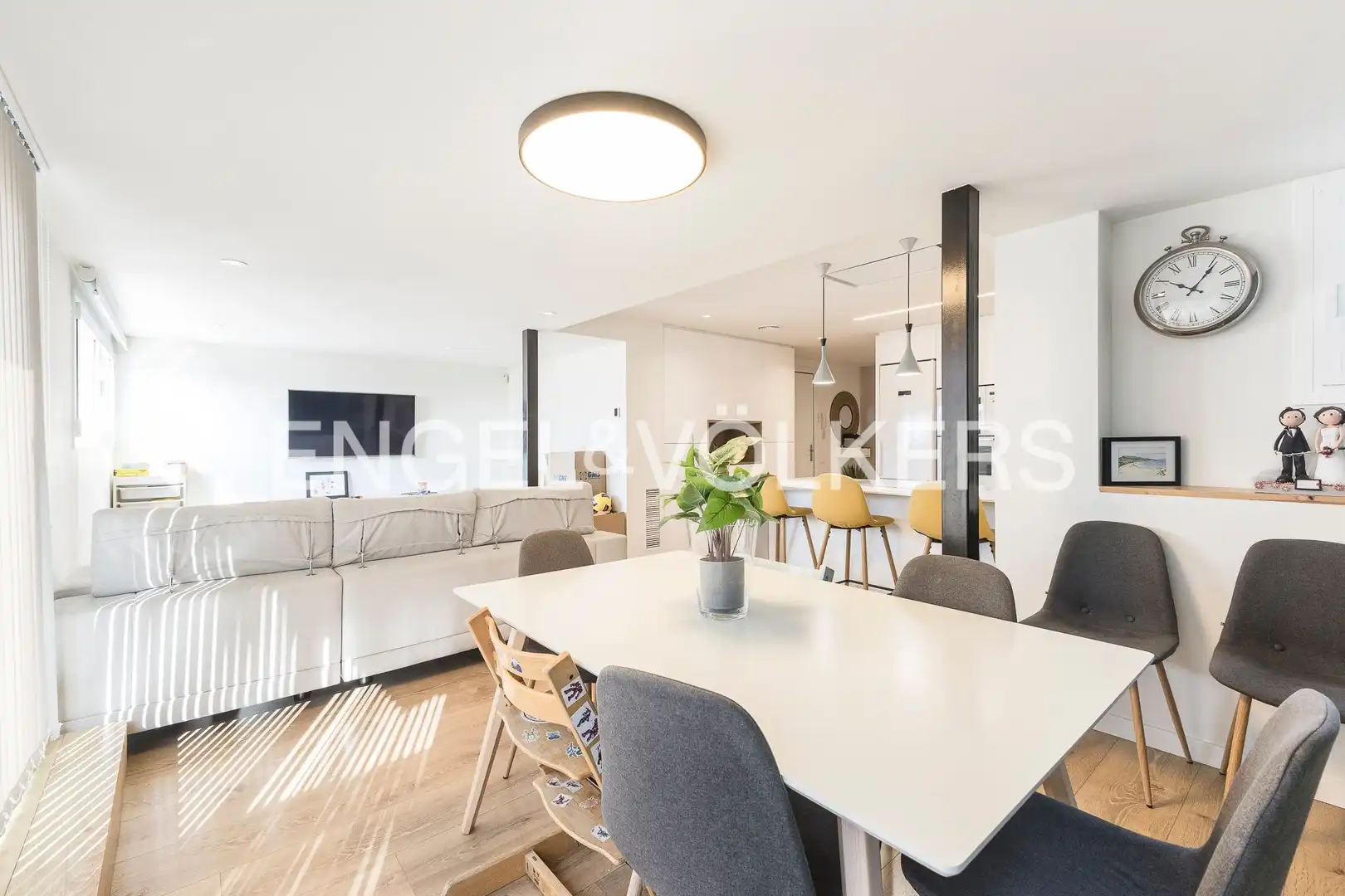 Exterior view of Attic for sale in Barcelona  with Heating