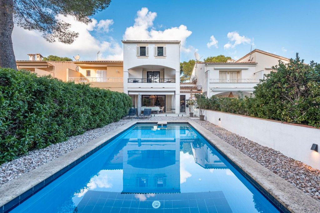 Piscina de Casa adosada en venda en Pollença amb Aire condicionat, Calefacció i Jardí privat