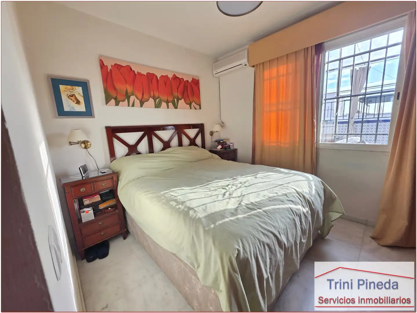 Habitación de Ático en venta en Sevilla con Aire acondicionado, Terraza y Trastero