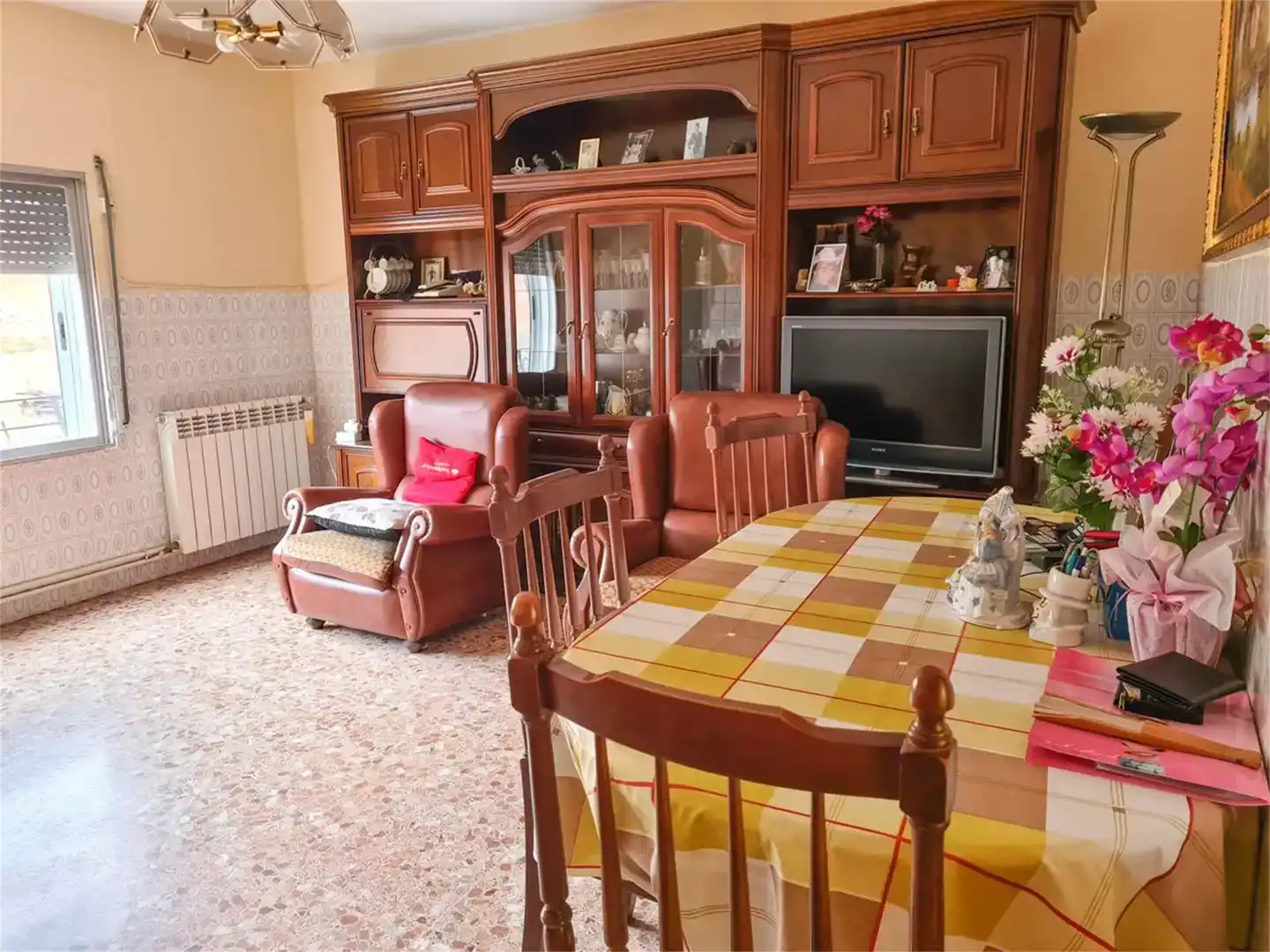 Living room of Detached homes for sale in Cella  with Balcony