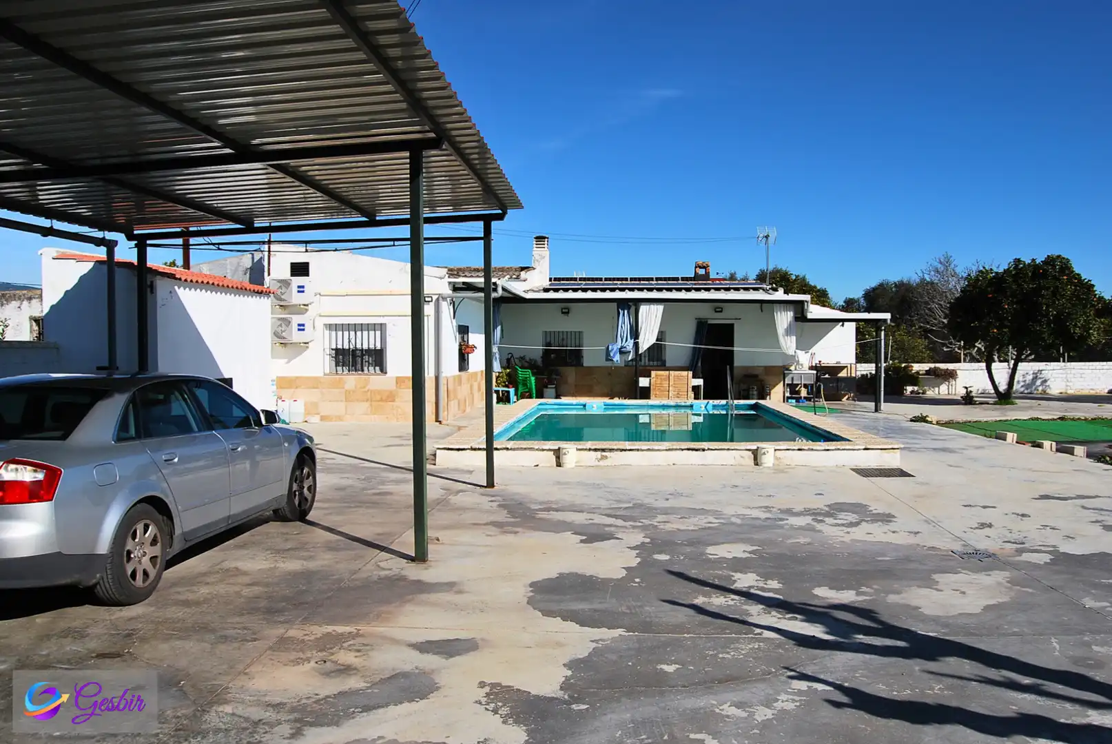 Piscina de Casa o xalet en venda en  Córdoba Capital amb Aire condicionat, Calefacció i Jardí privat