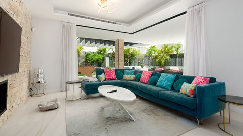 Villa Independiente en venta en Nueva Andalucía, imatge 2