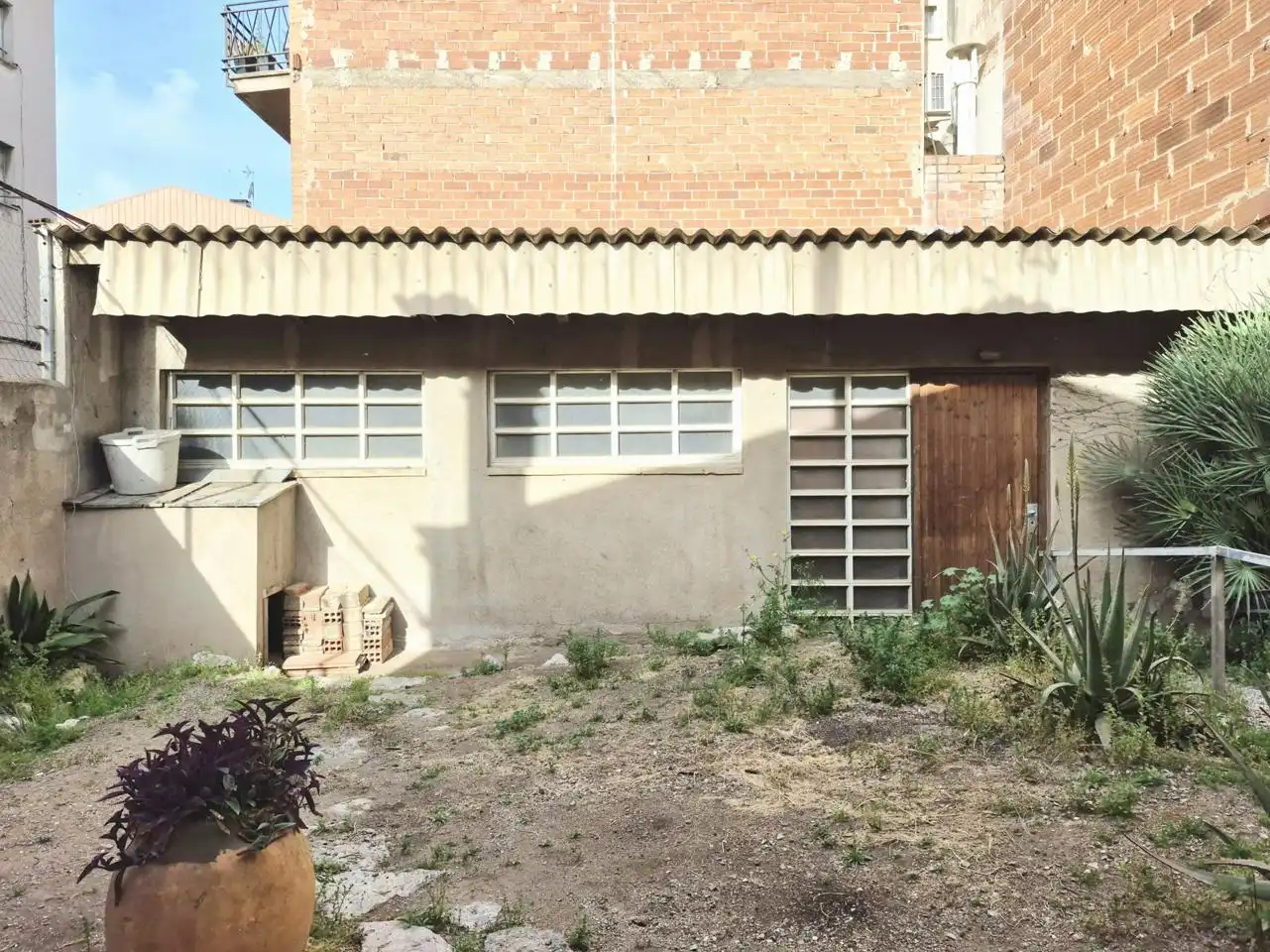 Außenansicht von Residential zum Verkauf in Terrassa
