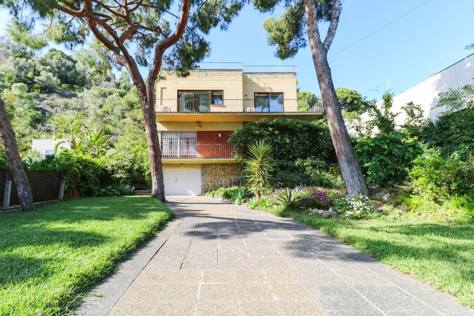 Vista exterior de Casa o xalet en venda en Castelldefels amb Aire condicionat, Calefacció i Parquet