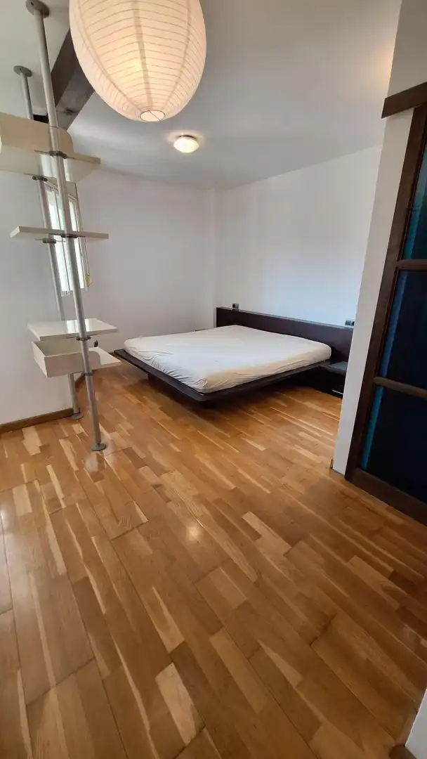 Dormitori de Pis de lloguer en  Palma de Mallorca amb Aire condicionat, Parquet i Terrassa