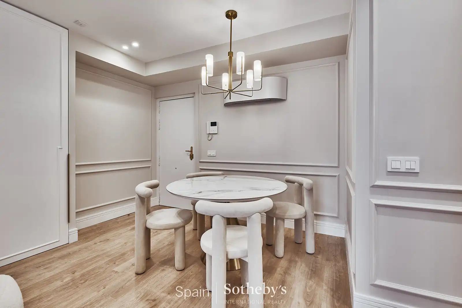 Apartamento con ascensor en venta en Calle de Piamonte, imagen 7