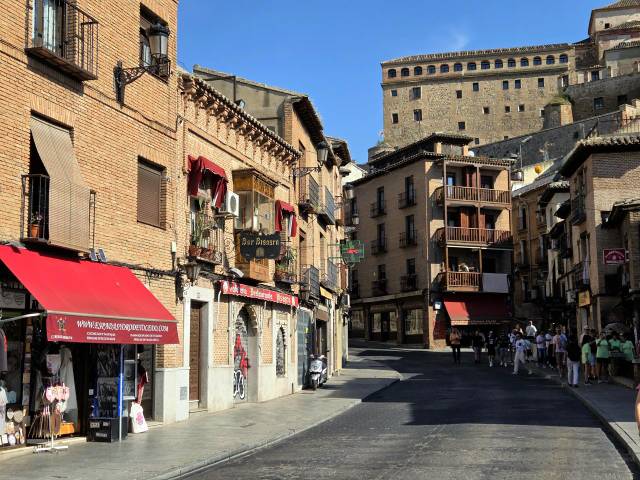 Casa adosada en Venta en Real Del Arrabal en Antequeruela y Covachuelas