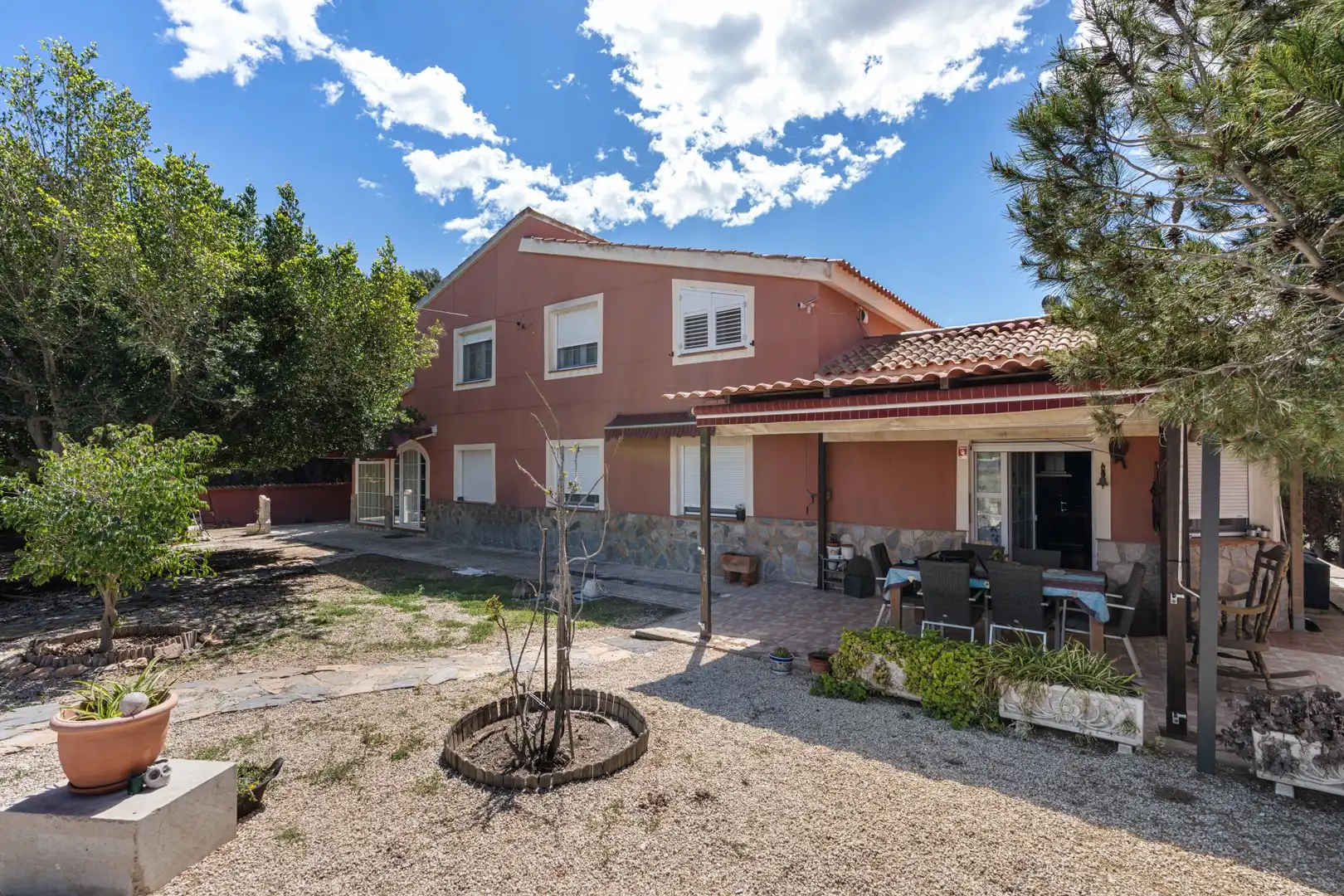 Vista exterior de Casa o xalet en venda en Elche / Elx amb Aire condicionat, Jardí privat i Terrassa