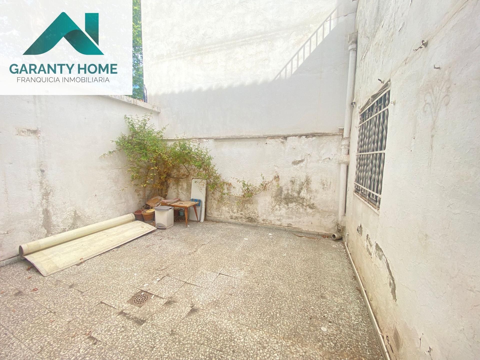 Exterior view of Single-family semi-detached for sale in  Jaén Capital  with Terrace and Storage room