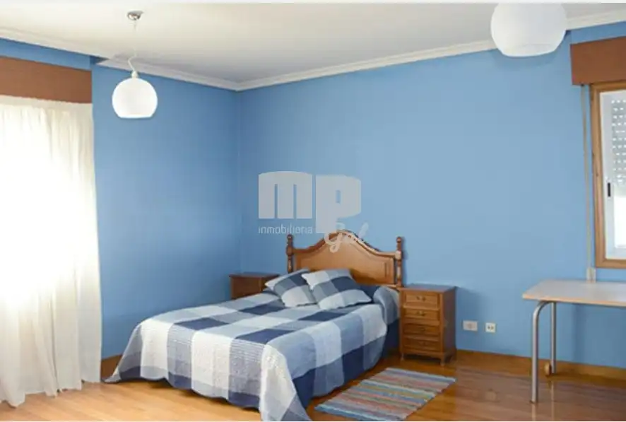 Schlafzimmer von Gebäude zum Verkauf in Vigo 