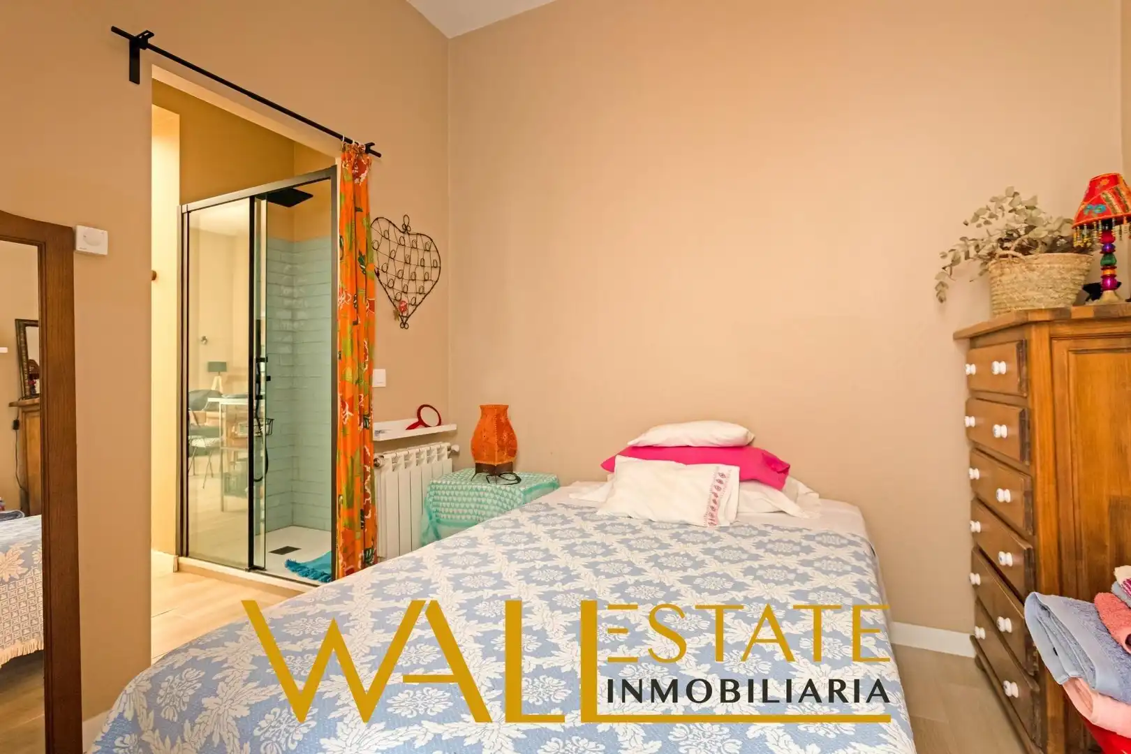 Habitación de Planta baja en venta en Madrid con Calefacción