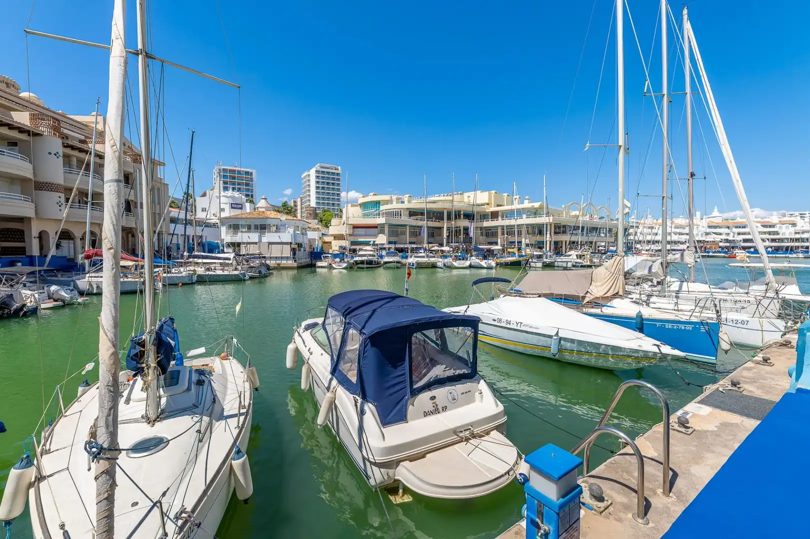 Vista exterior de Apartamento en venta en Benalmádena con Aire acondicionado, Calefacción y Terraza