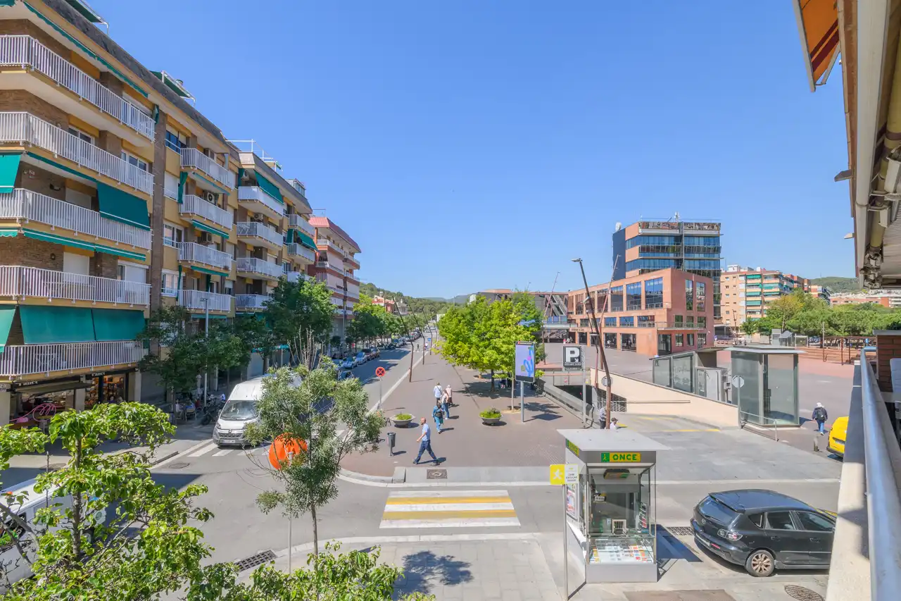 Außenansicht von Wohnung zum Verkauf in Gavà mit Klimaanlage, Heizung und Balkon