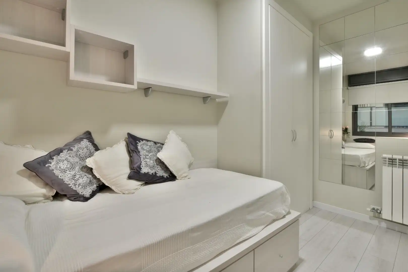 Habitación de Piso en venta en Barcelona con Parquet, Terraza y Balcón