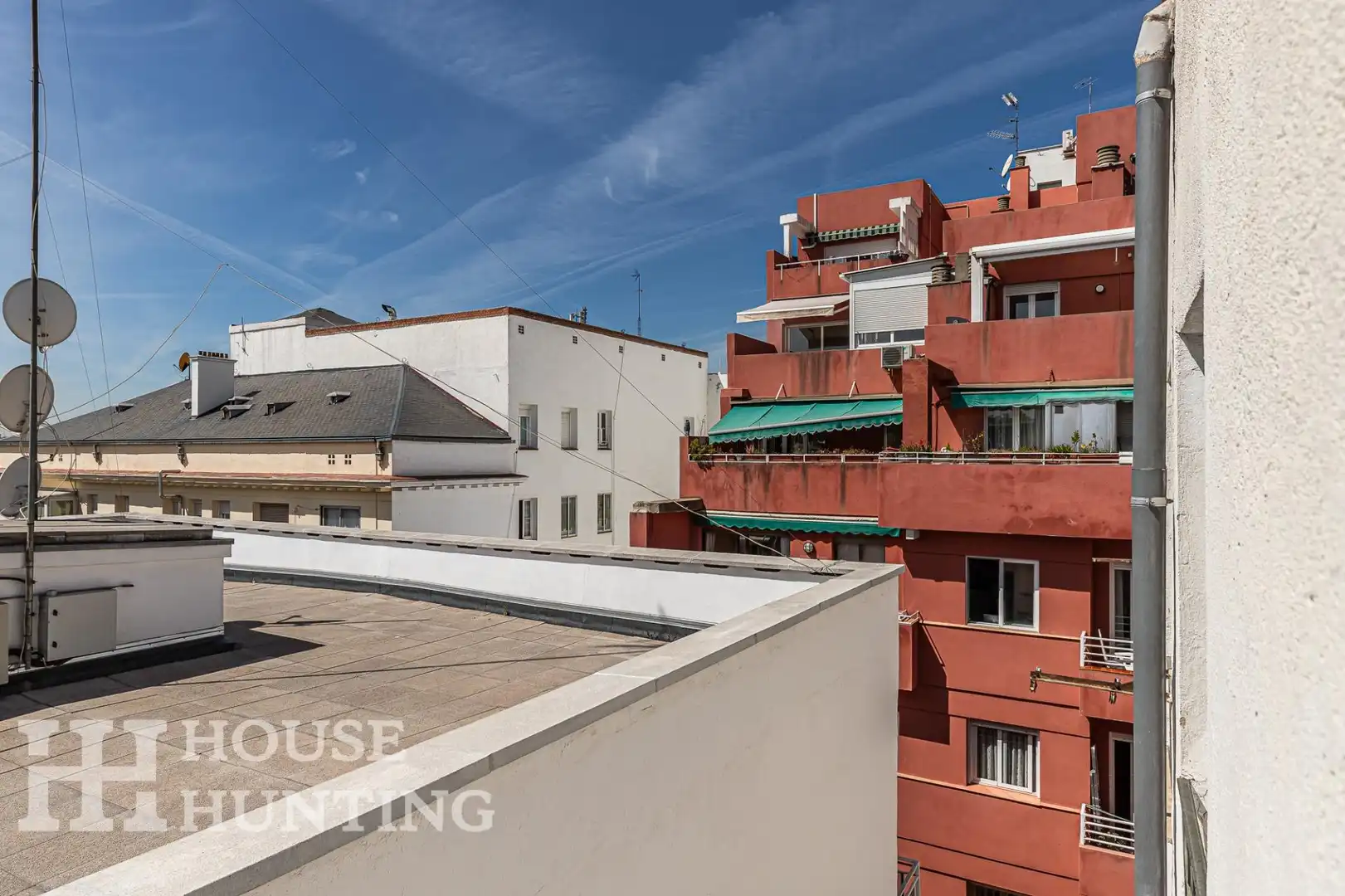 Vista exterior de Piso en venta en Madrid con Aire acondicionado y Calefacción