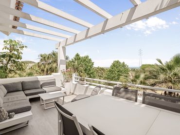 Appartement compact avec piscine à vendre à Casares pueblo