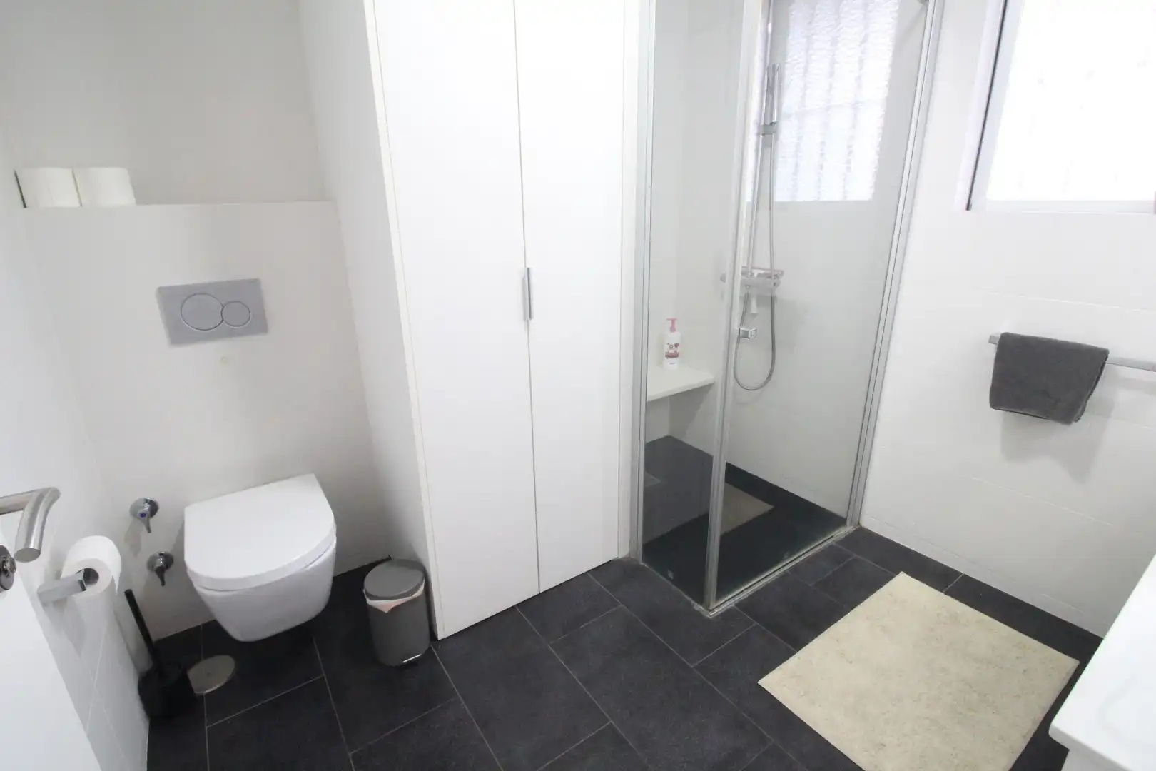 Bathroom of Flat for rent in Málaga  with Air Conditioner, Heating and Terrace