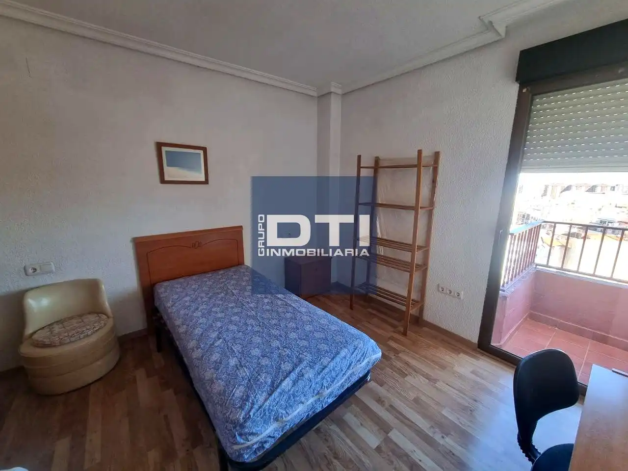 Piso con terraza en venta en Hermanos Quintero, imagen 6