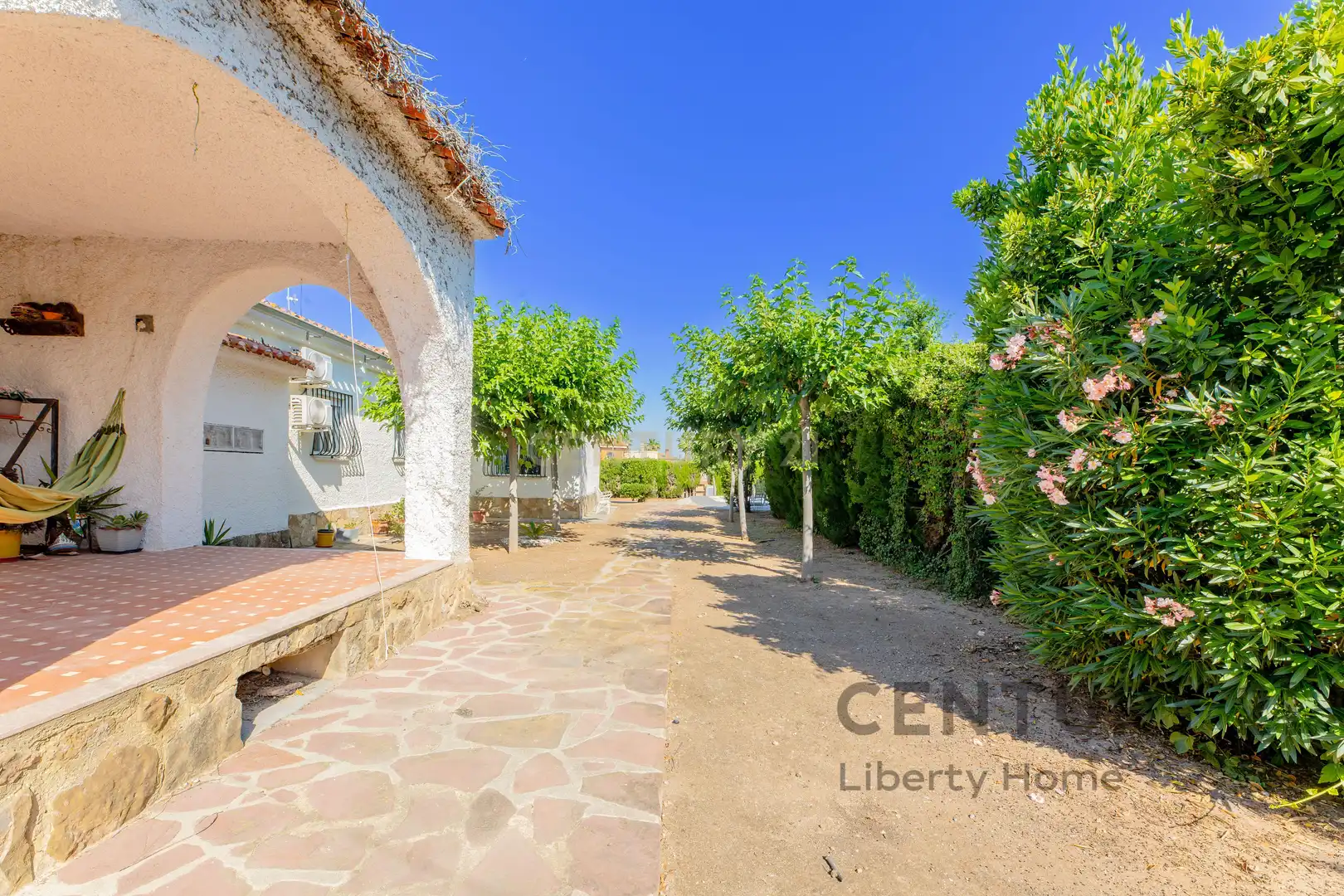 Vista exterior de Casa o xalet en venda en Náquera amb Aire condicionat, Jardí privat i Traster