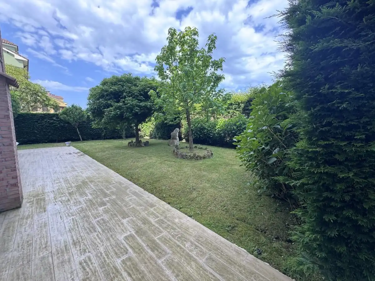 Garten von Wohnung zum Verkauf in Llanes mit Heizung, Privatgarten und Terrasse