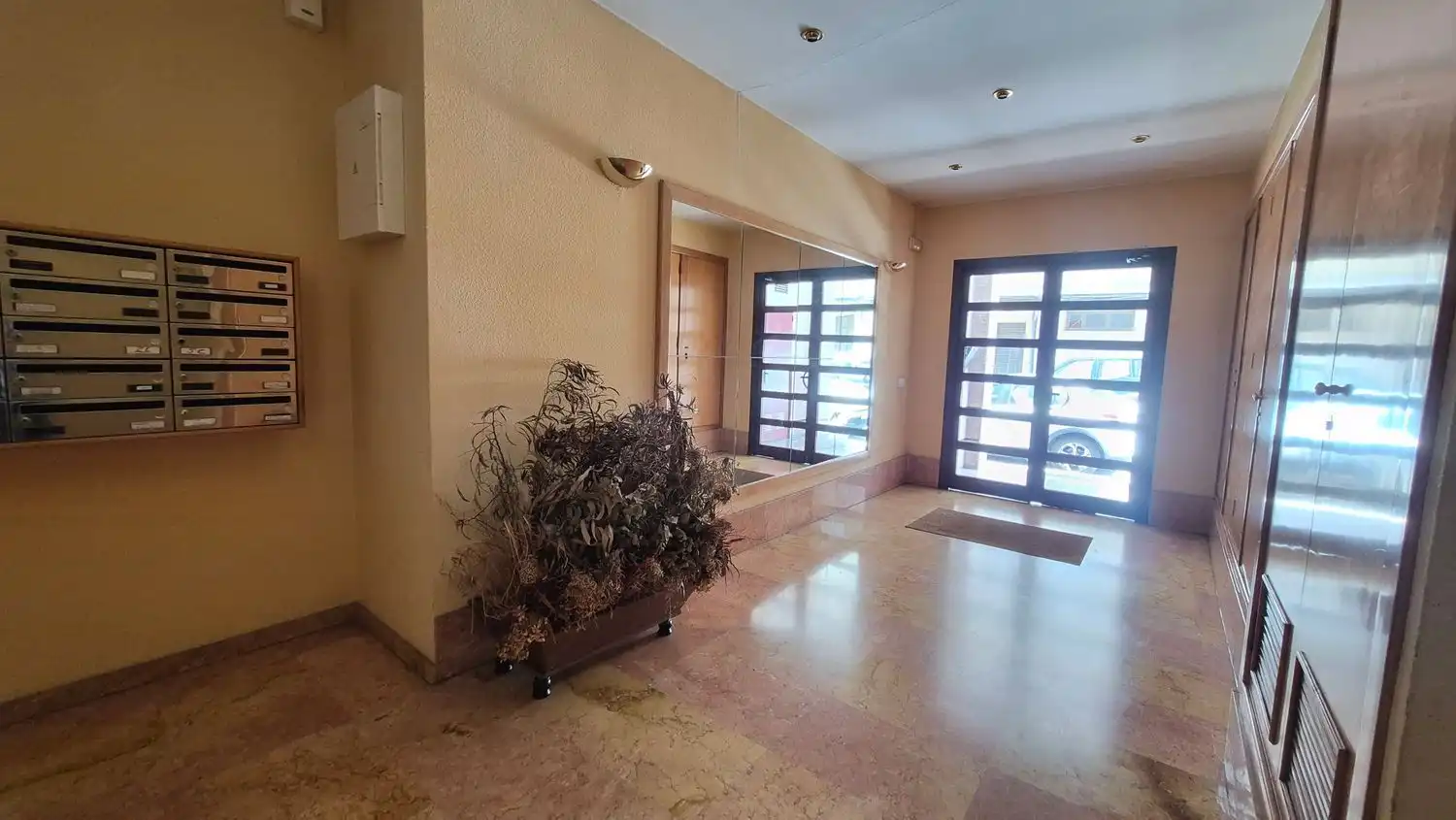 Wohnung zum Verkauf in Villaviciosa mit Heizung, Abstellraum und Schwimmbad