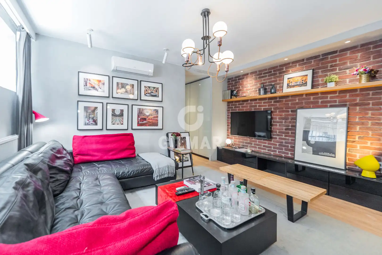 Living room of Flat for sale in Madrid  with Heating