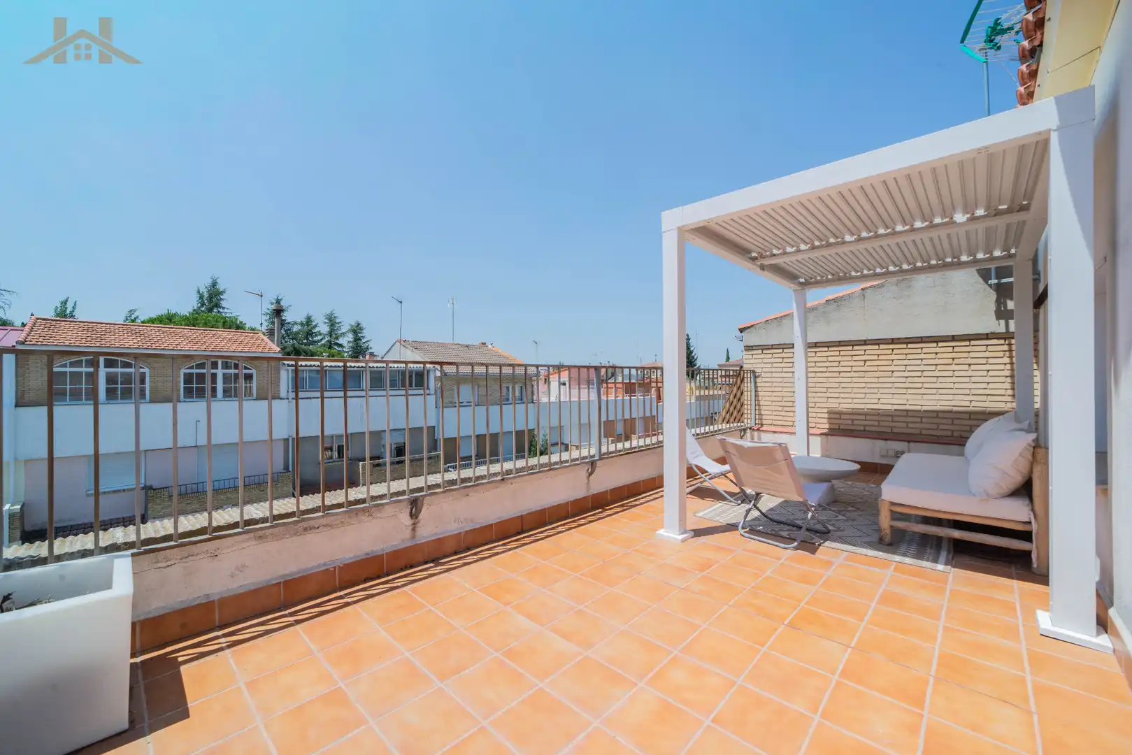 Terrace of Detached homes for sale in Pozuelo de Alarcón  with Air Conditioner, Heating and Private garden