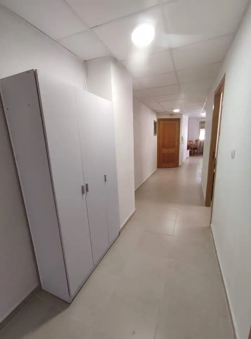 Room in Plaza Crevillente - Antiguos Juzgados - El Asilo