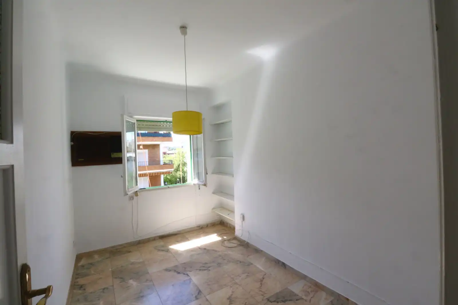 Habitación de Piso en venta en Sevilla con Terraza y Balcón