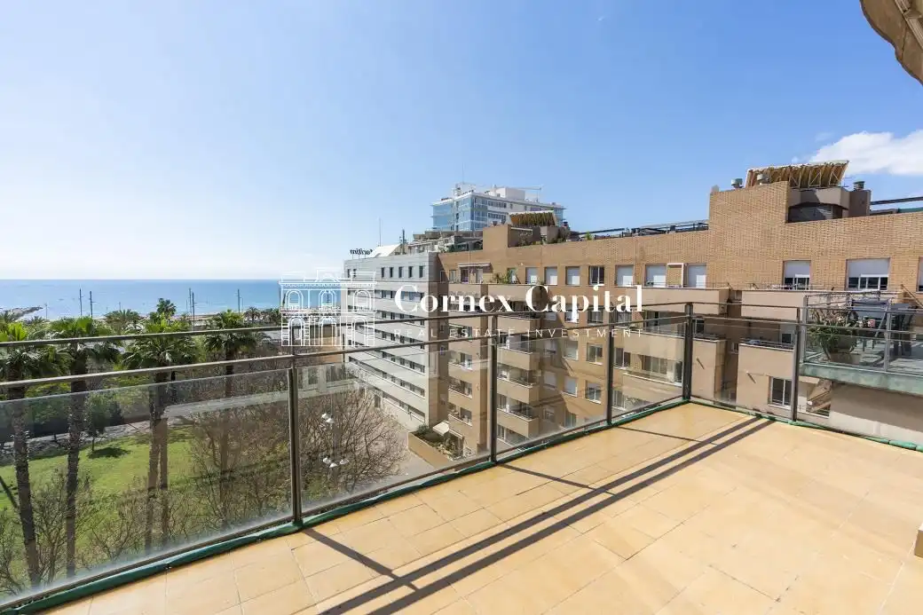 Terrassa de Dúplex en venda en Barcelona amb Aire condicionat, Calefacció i Jardí privat